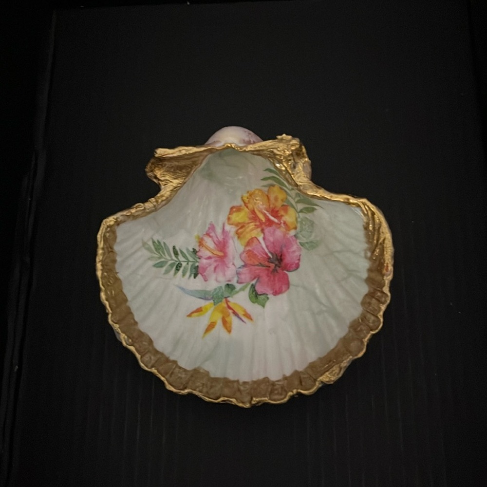 Hand made Decoupage Deep dish Seashell